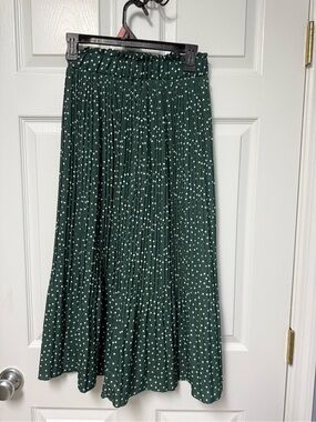 EXL Pleated Green Polka Dot Midi Skirt